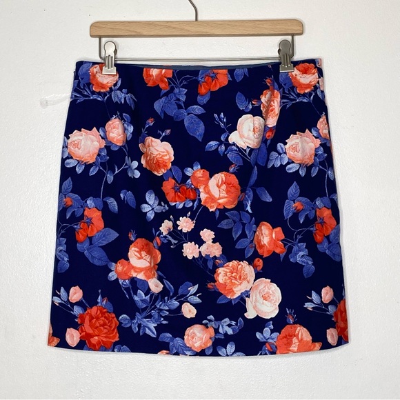 Talbots navy coral rose floral skirt knee length - Picture 8 of 8